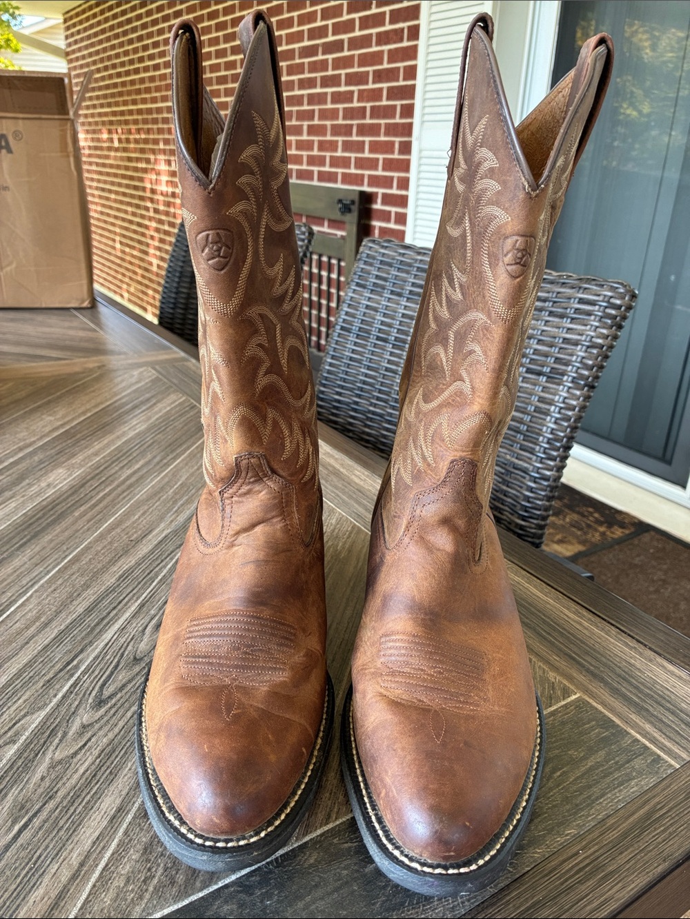 Ariat Men's Distressed Brown Leather Western Pull-On Boots